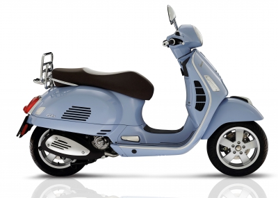 Vespa GTS 300 E4 Classic Azzurro Pastello