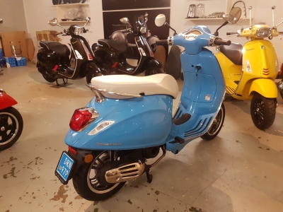 Vespa Primavera 50th