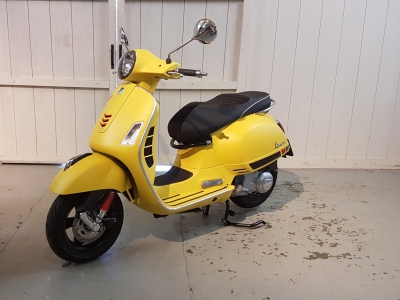 Vespa GTS 300 E4 Super Sport