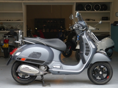 Vespa GTS 300 E4 Super Sport