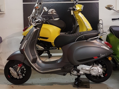 Vespa Sprint S Grigio Titanio