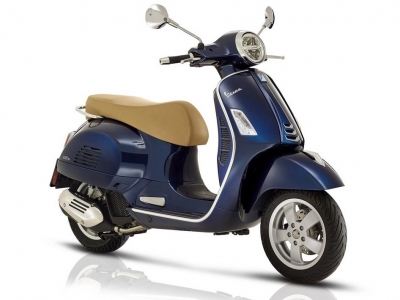 Vespa GTS 300 HPE Blue Metallic