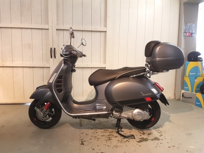 Vespa GTS 300 E4 Super Sport
