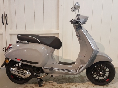 Vespa Sprint S Grigio Lucido